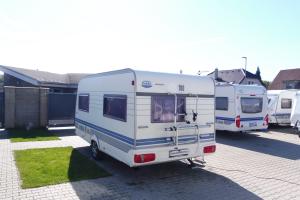 fotoprodukt/velke/hobby-440-sfe-4.jpg