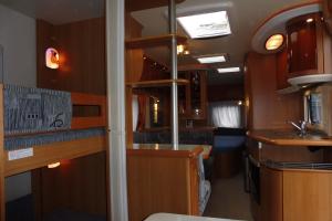 fotoprodukt/velke/hobby-prestige-650-kmfe-12.jpg
