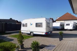 fotoprodukt/velke/knaus-sudwind-440-good-as-gold-5.jpg